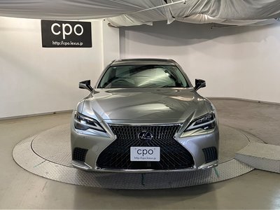صورة 7 لـ 2021 Lexus LS
