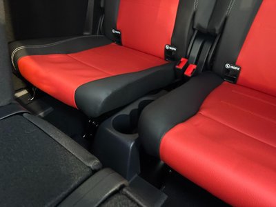 2026 Mercedes-BENZ GLB — миниатюра 52