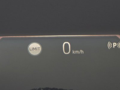 2025 BMW X5 thumbnail 25