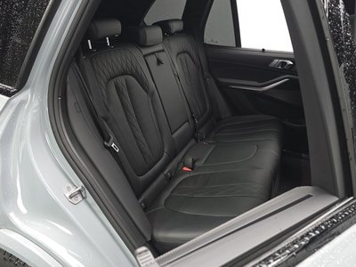 2025 BMW X5 thumbnail 18
