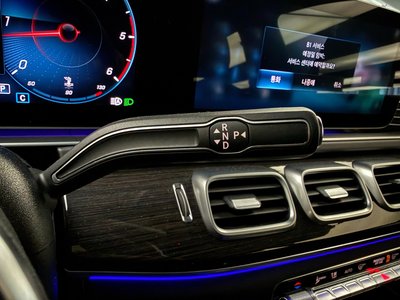 MERCEDES-BENZ GLE - 8