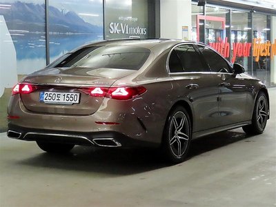 MERCEDES-BENZ E-CLASS - 3