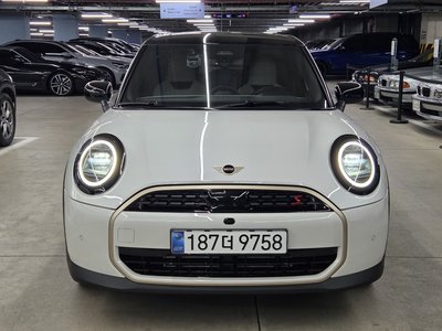 2025 MINI COOPER S photo 2