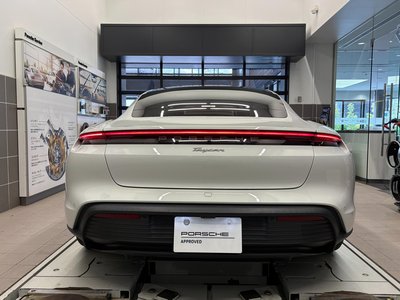 2022 Porsche TAYCAN — фото 7