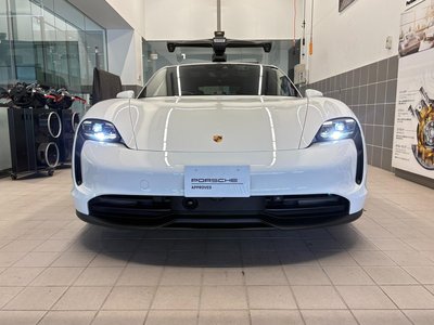 صورة 2 لـ 2022 Porsche TAYCAN