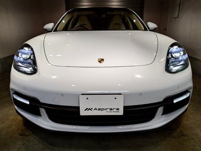 PORSCHE PANAMERA - 3