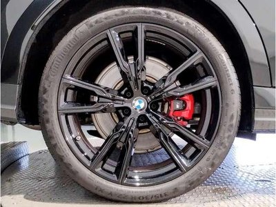2023 BMW X6 photo 3