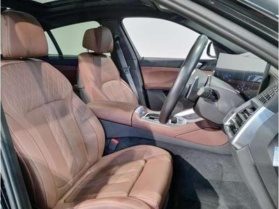 2023 BMW X6 photo 6