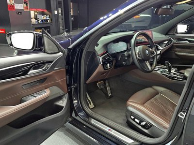 BMW GRAN TURISMO - 10