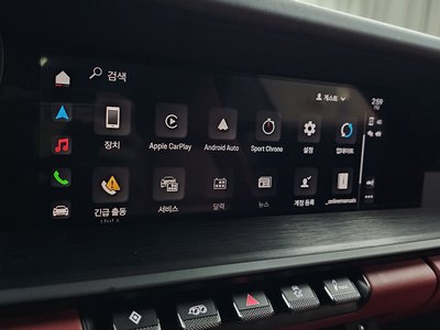 2022 Porsche 911 — миниатюра 26