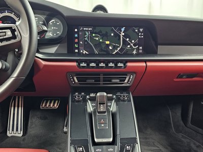 2022 Porsche 911 — миниатюра 22