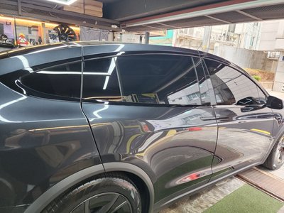 TESLA MODEL X - 9