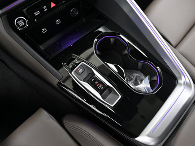 صورة 9 لـ 2025 AUDI Q5