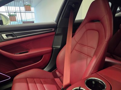 PORSCHE PANAMERA - 4