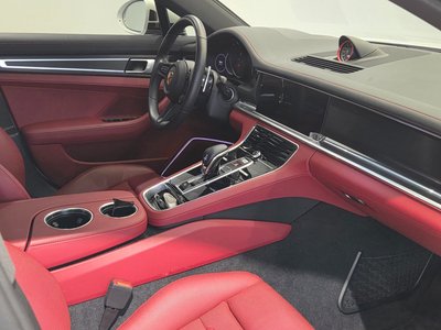 PORSCHE PANAMERA - 8