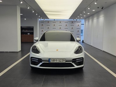 PORSCHE PANAMERA - 2