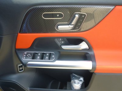 صورة مصغرة 14 لـ 2024 Mercedes-BENZ GLA AMG