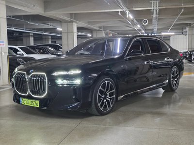 BMW 7 SERIES - 1