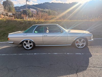 MERCEDES-BENZ MEDIUM-CLASS - 9