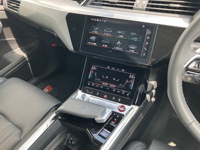 صورة مصغرة 156 لـ 2024 AUDI SQ8 SPORTBACK E-TRON