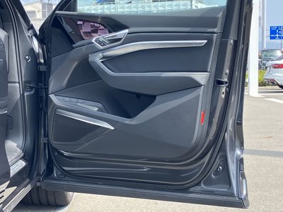 صورة مصغرة 273 لـ 2024 AUDI SQ8 SPORTBACK E-TRON