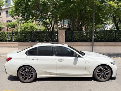 2023 BMW 3 SERIES photo 5