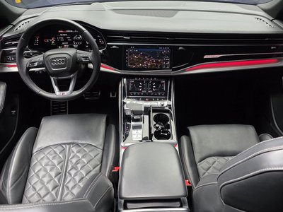 AUDI Q8 - 5