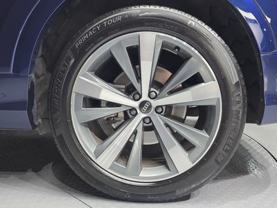 AUDI Q8 - 8