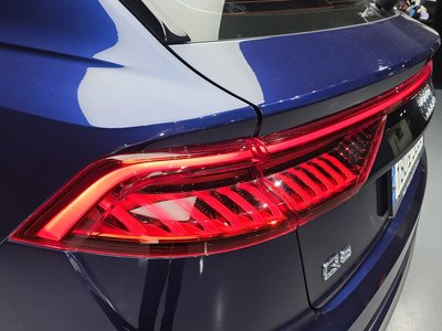AUDI Q8 - 10