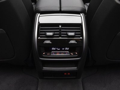 2025 BMW X5 缩略图 18