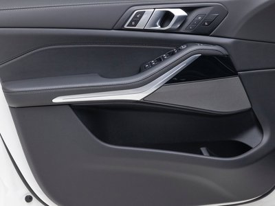 2025 BMW X5 缩略图 17