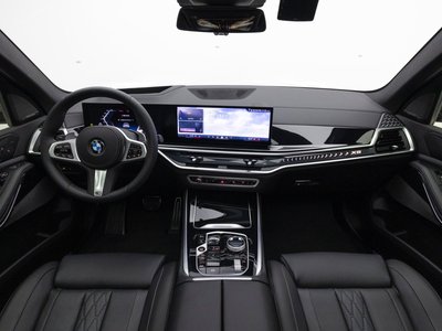 صورة 8 لـ 2025 BMW X5