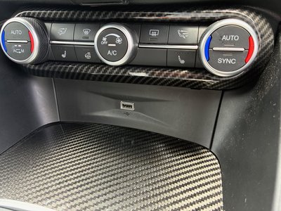 2018 ALFA Romeo JULIA thumbnail 54