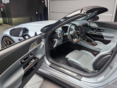 MERCEDES-BENZ SL - 10