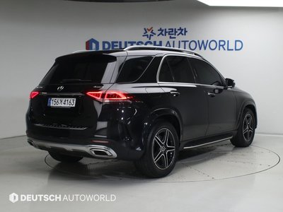 2021 Mercedes-BENZ GLE — фото 4