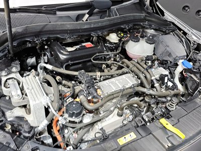 MERCEDES-BENZ EQA - 8