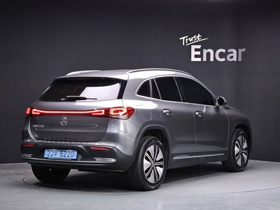 MERCEDES-BENZ EQA - 4