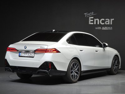 BMW 5 SERIES - 3