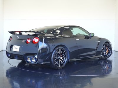 NISSAN GT-R - 2