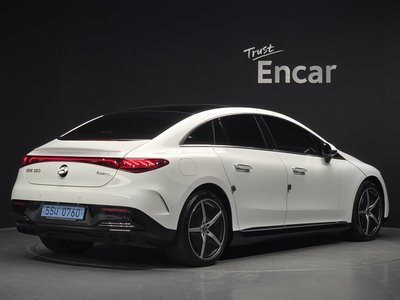 2023 Mercedes-BENZ EQE 照片 2