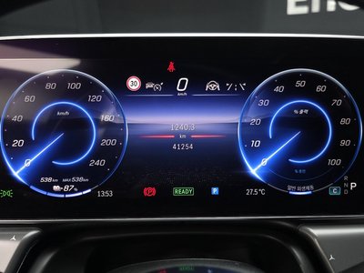 2023 Mercedes-BENZ EQE — миниатюра 11