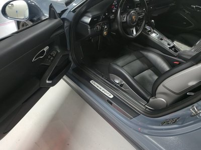 PORSCHE 911 - 8