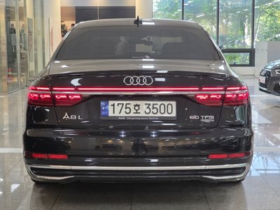 2023 AUDI A8 — фото 3