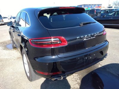 PORSCHE MACAN - 2
