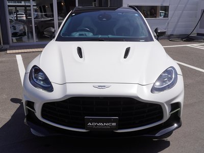 ASTON MARTIN DBX - 4
