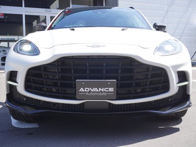 ASTON MARTIN DBX - 5