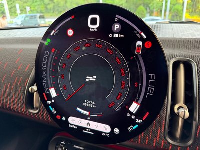 2024 MINI COOPER COUNTRYMAN photo 4