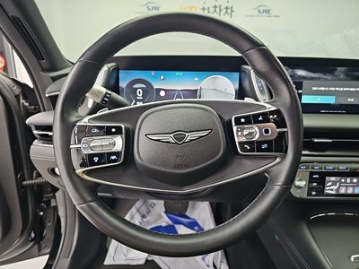 صورة 9 لـ 2022 Genesis G90 (RS4)