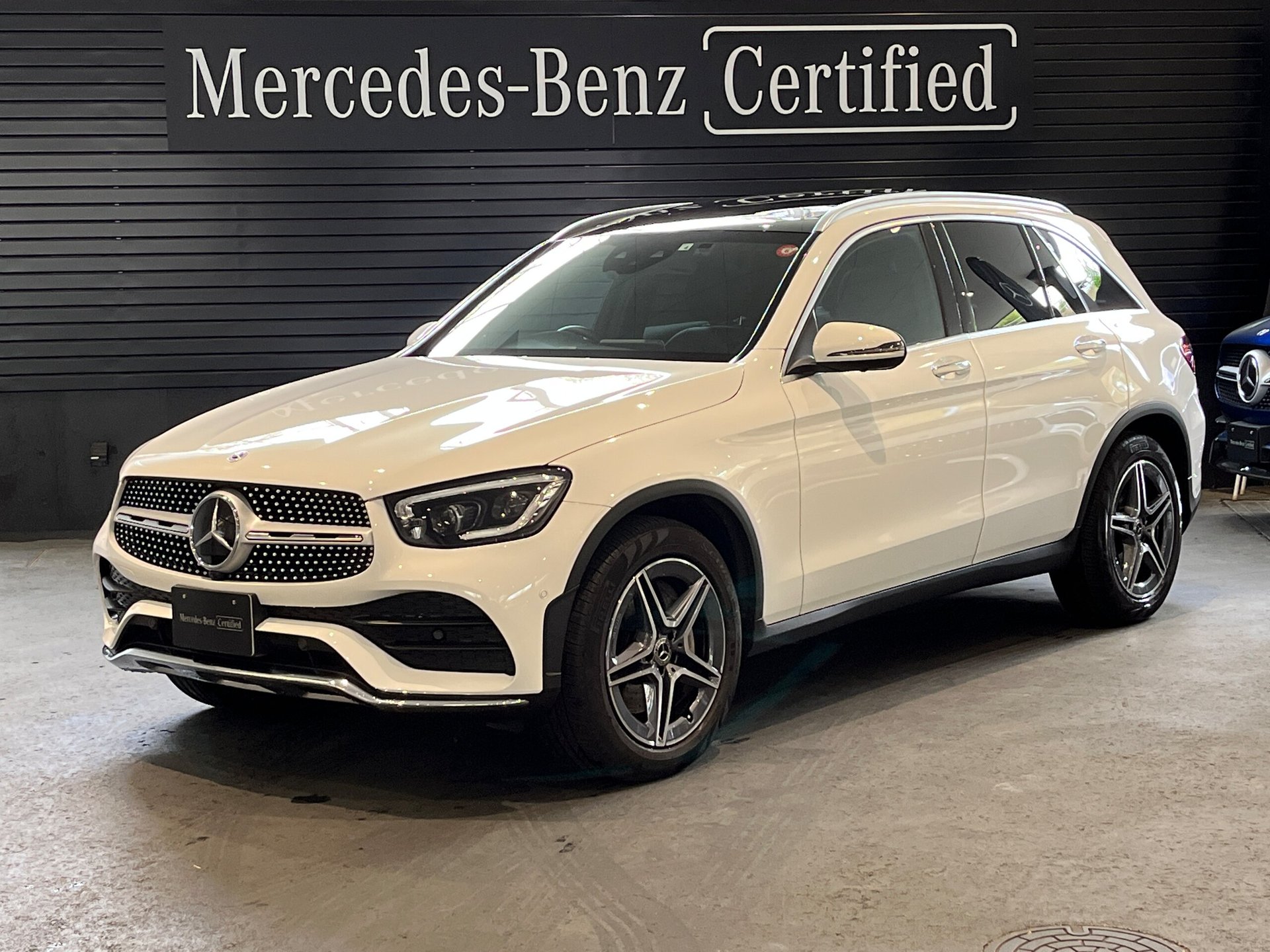 MERCEDES-BENZ GLC - View 1