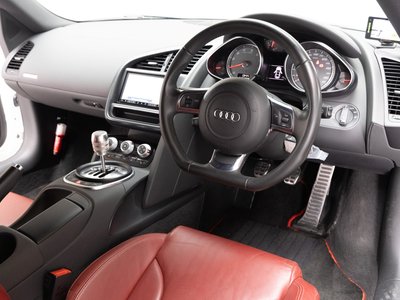 2011 AUDI R8 照片 2
